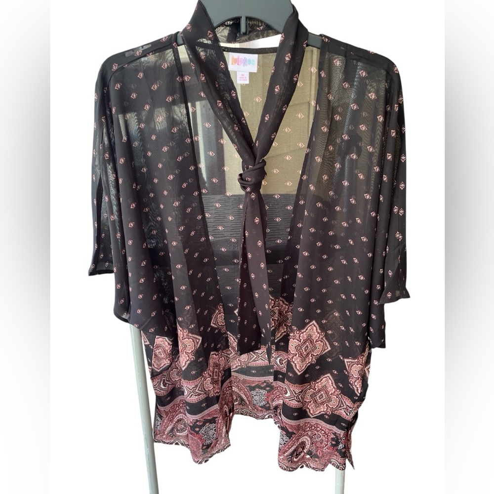 LuLaRoe Black and Pink Patterned Kimono with OPTIONAL BELT